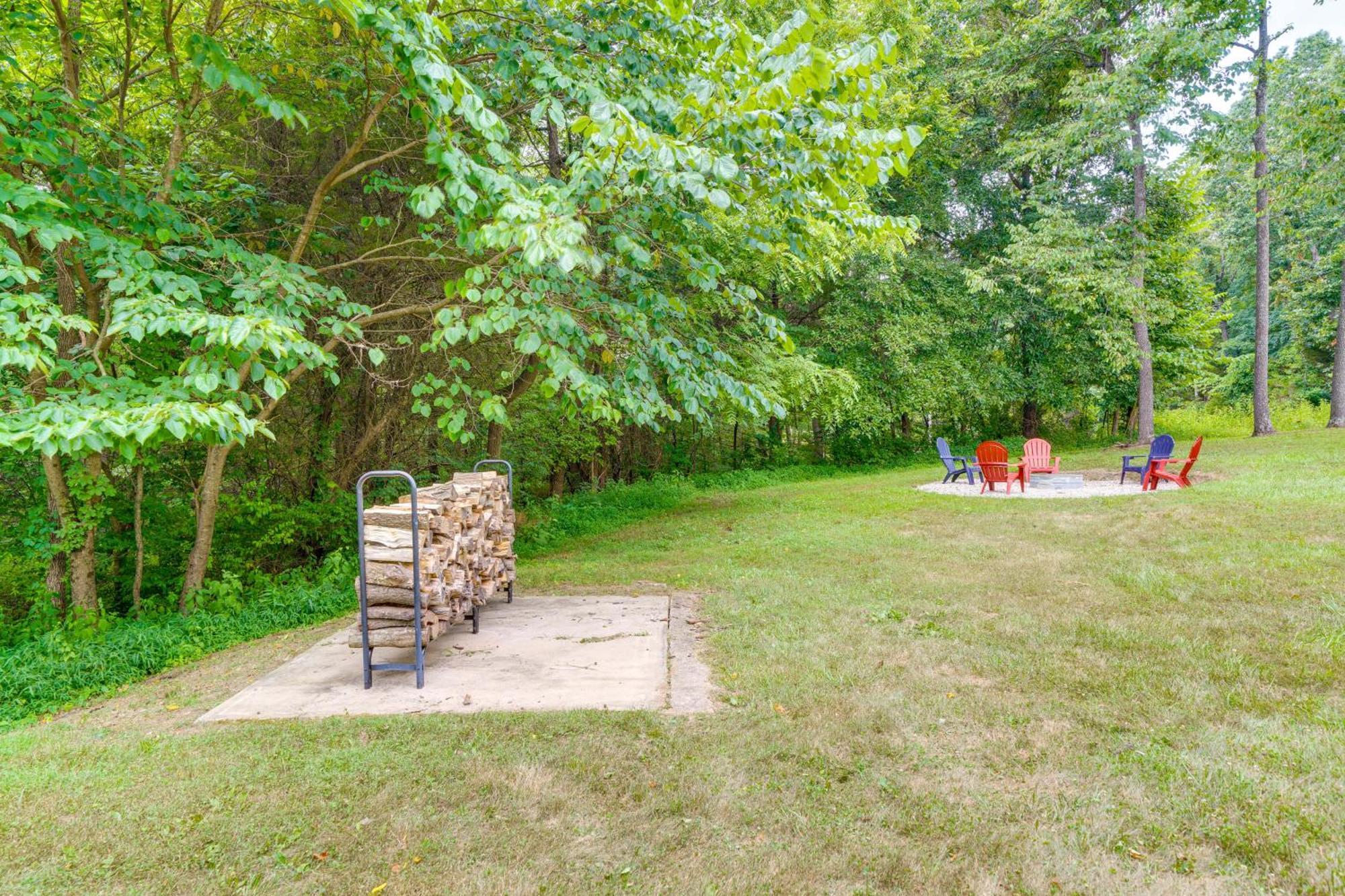 Modern Eckerty Home With Deck On Patoka Lake! Taswell Luaran gambar