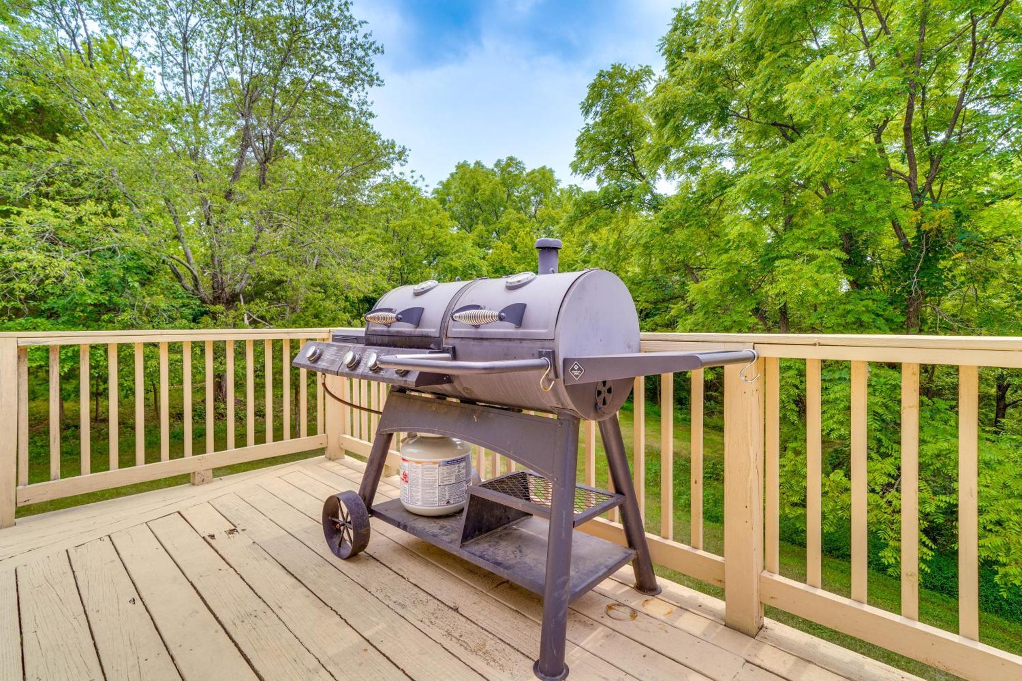Modern Eckerty Home With Deck On Patoka Lake! Taswell Luaran gambar